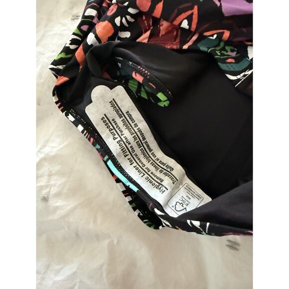 NWT ANNE COLE UPF 50 Petal Paisley Gathered 1 One Piece Swim Bathing Suit Medium - Picture 2 of 6